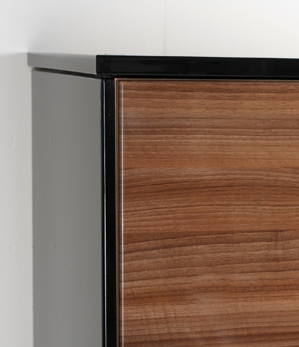 Stockport Kitchens Walnut Gloss